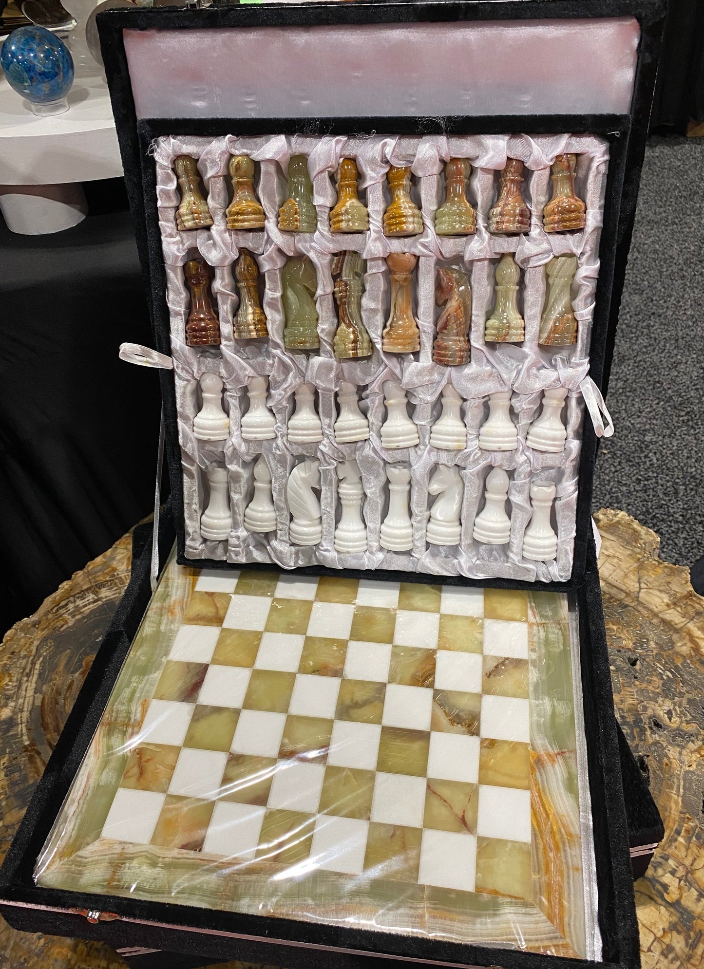 Green and White Onyx Chess Set with Velvet Box