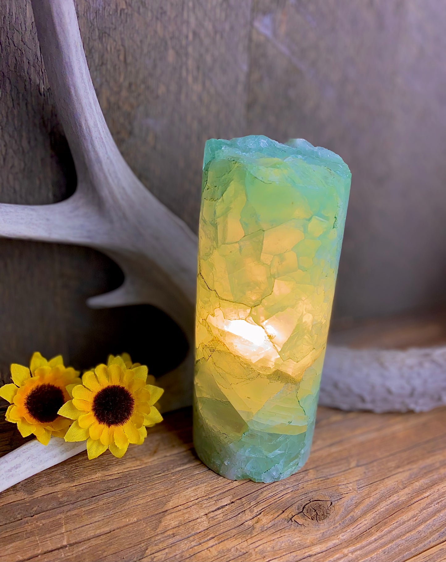 Fluorite Lamp