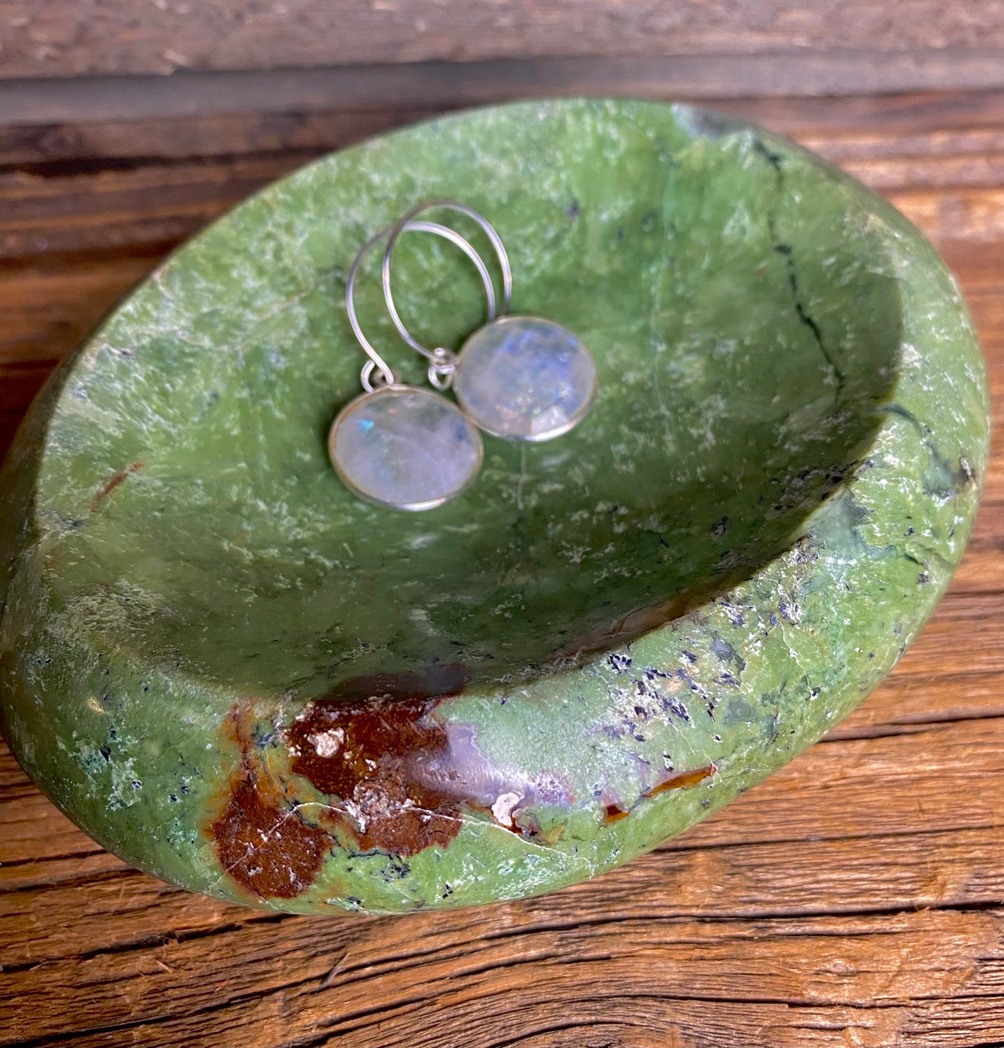 Gemstone Soap Dish