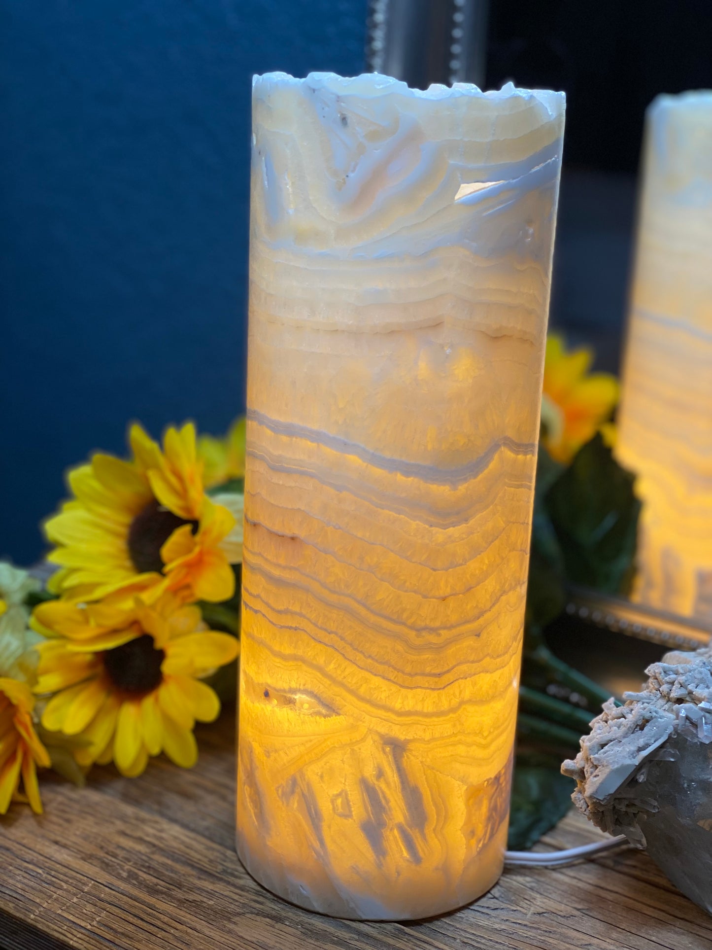 Onyx Cylinder Lamp