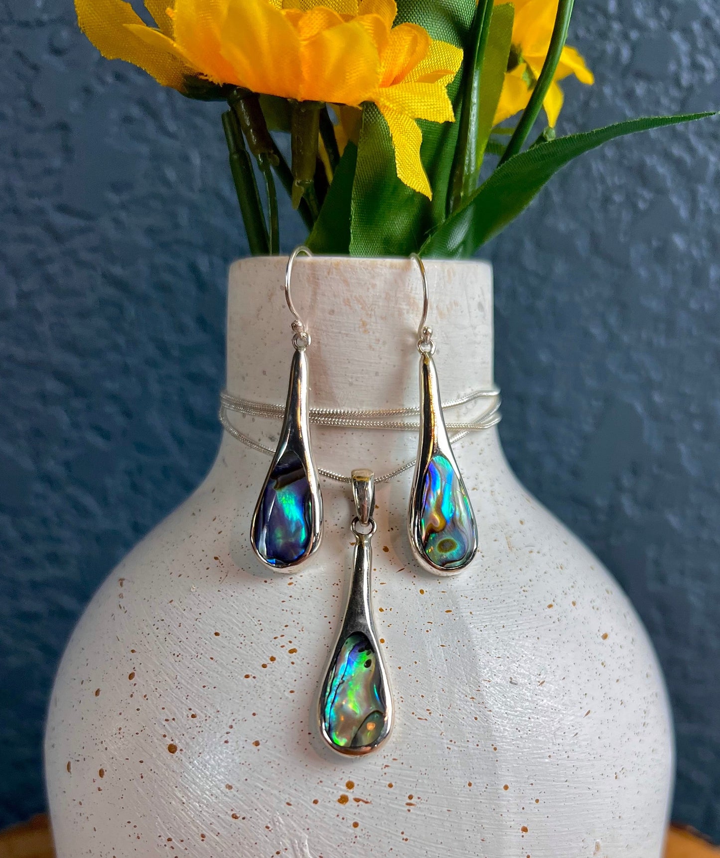 Natural Shell Teardrop Necklace and Earring Set