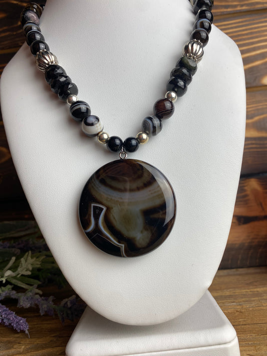 Black Stripe Agate Bead Necklace