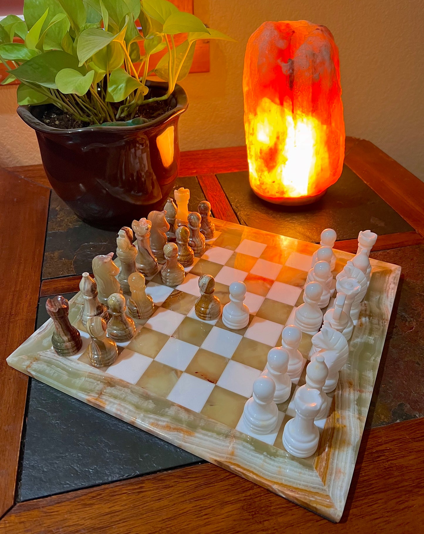 Green and White Onyx Chess Set with Velvet Box