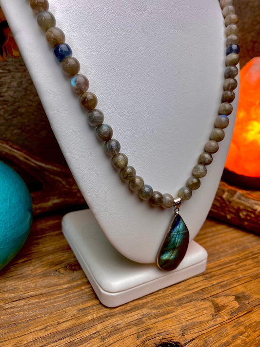 Labradorite Polished Necklace